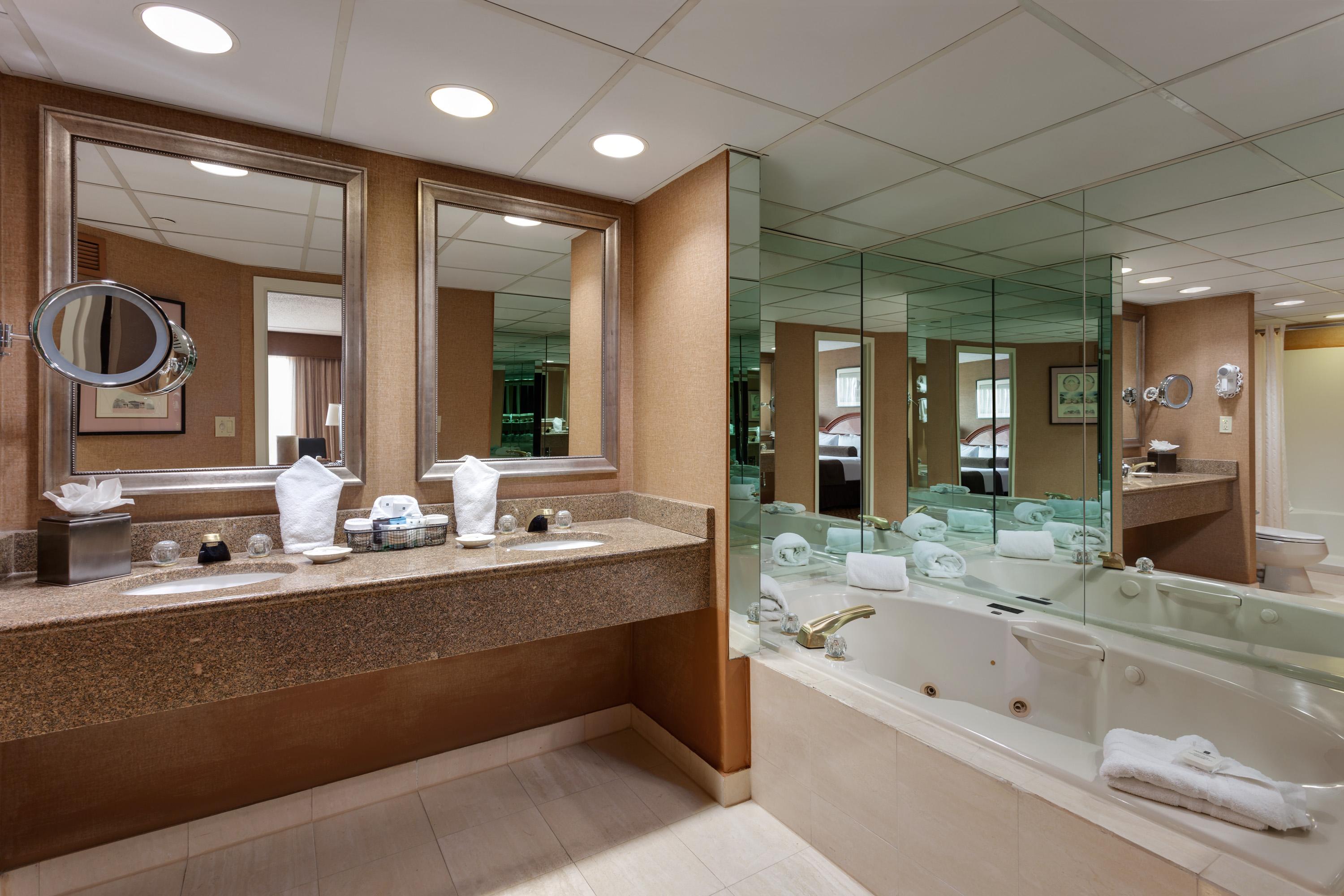 Crowne Plaza Englewood By Ihg Hotel Екстериор снимка