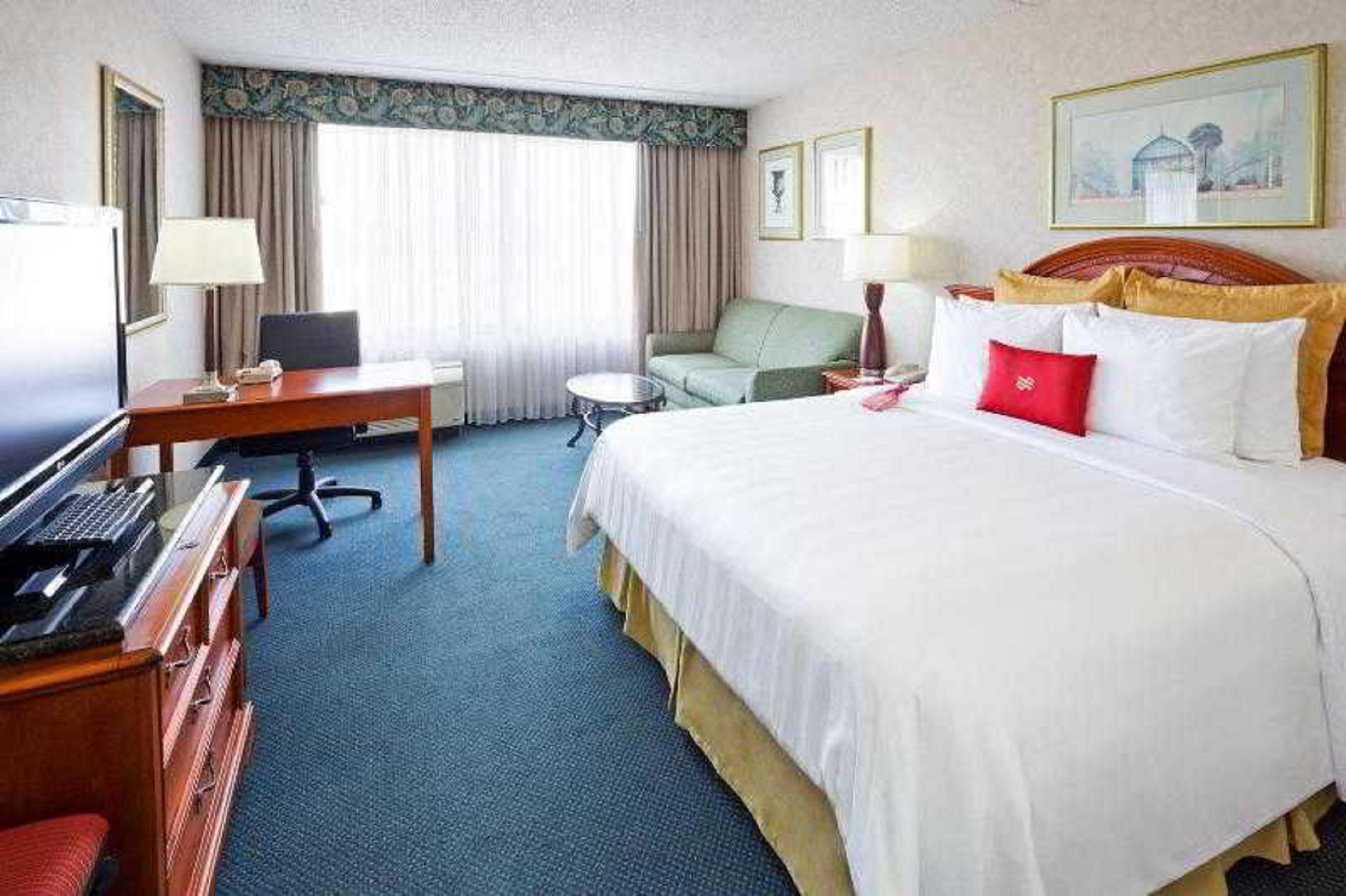 Crowne Plaza Englewood By Ihg Hotel Екстериор снимка