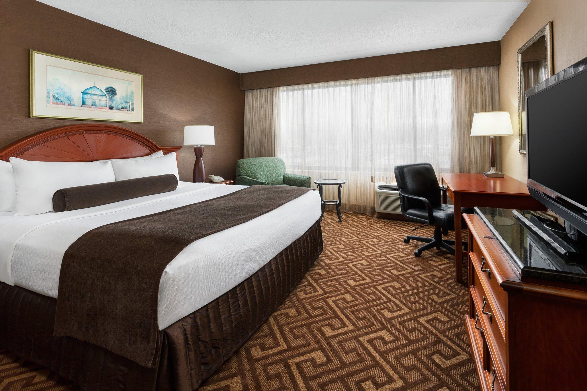 Crowne Plaza Englewood By Ihg Hotel Екстериор снимка