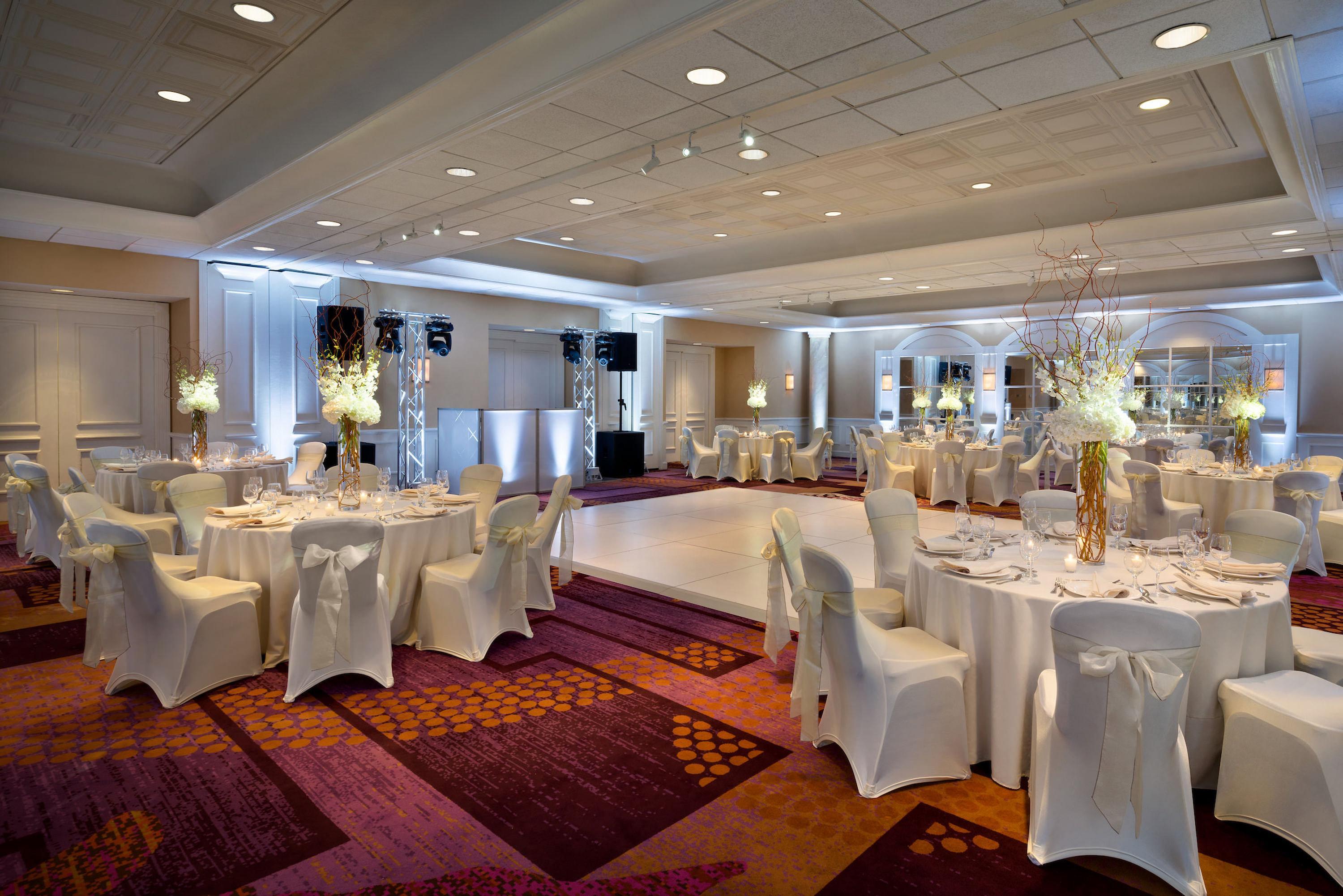 Crowne Plaza Englewood By Ihg Hotel Екстериор снимка