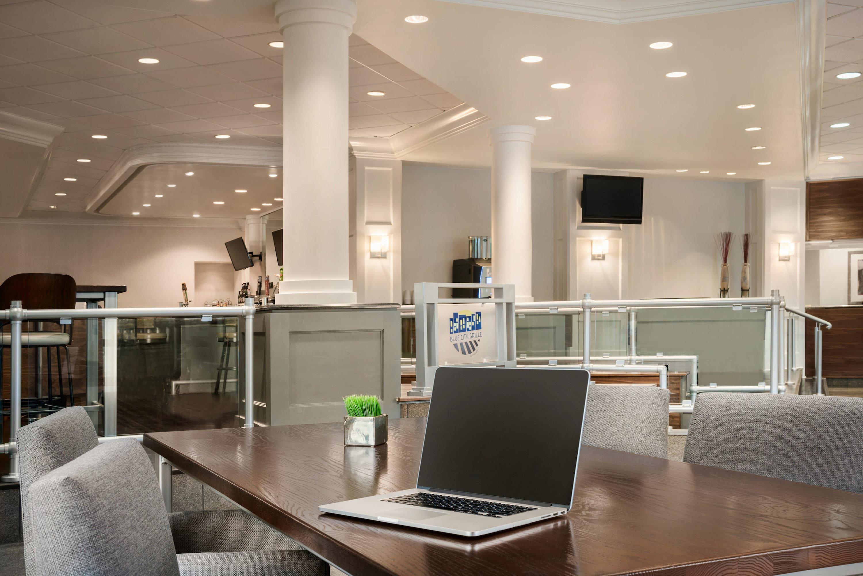 Crowne Plaza Englewood By Ihg Hotel Екстериор снимка